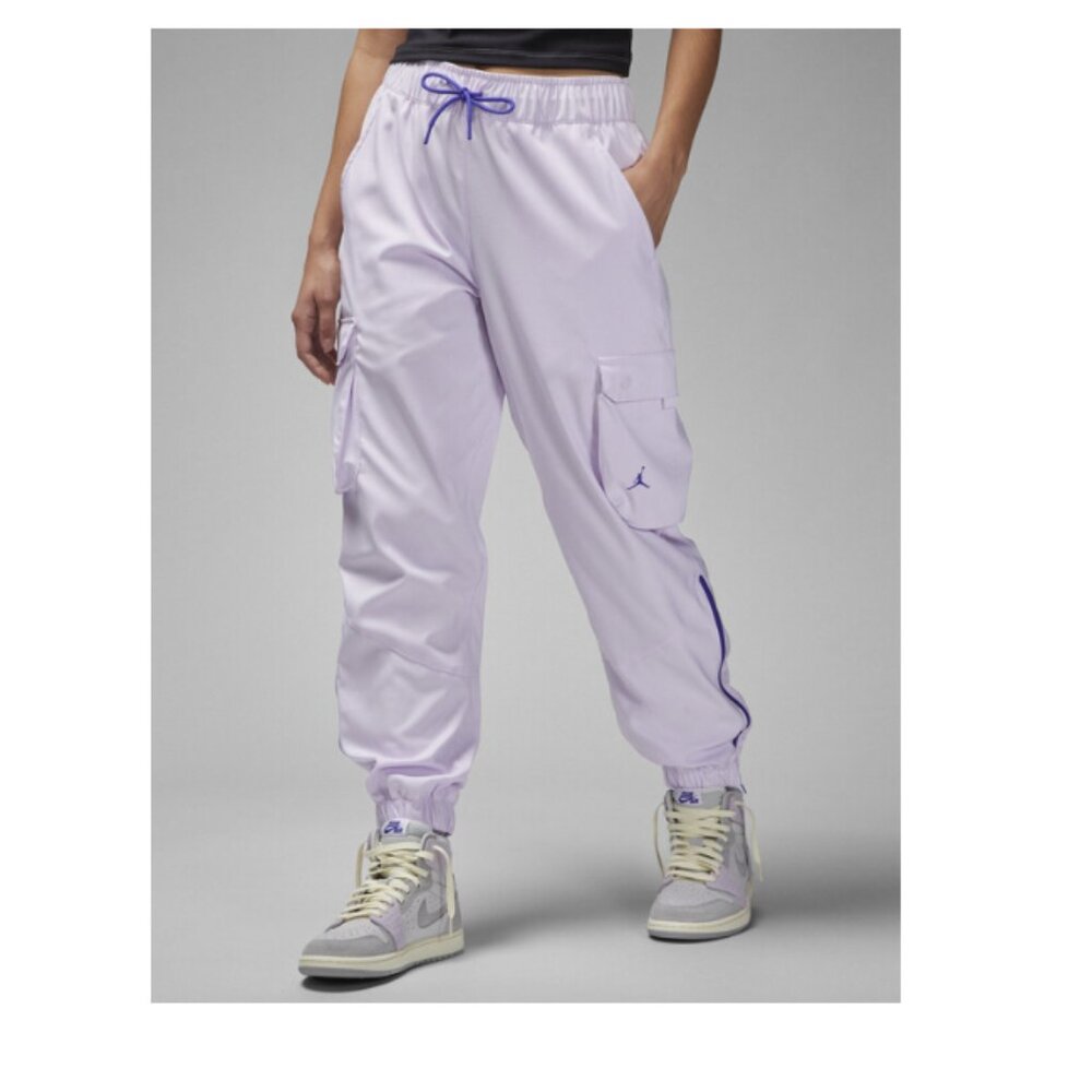 Jordan Women's Sport Tunnel Pants in Purple S